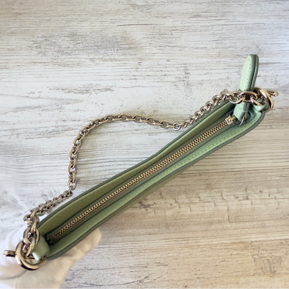 New Gucci Brainy GG Emblem leather shoulder crossbody mini bag pouch, green - Picture 7 of 13